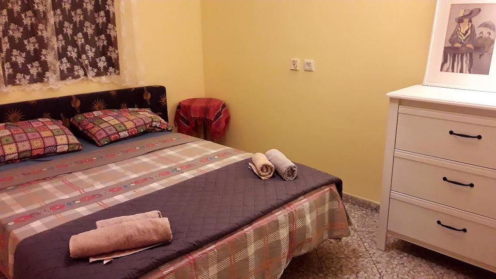 Lesanel - Guest House Арад Екстериор снимка